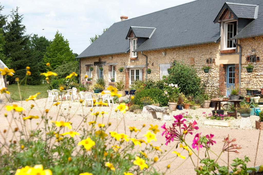 Chambres D'Hotes Les Chatelains Ennordres Exterior photo